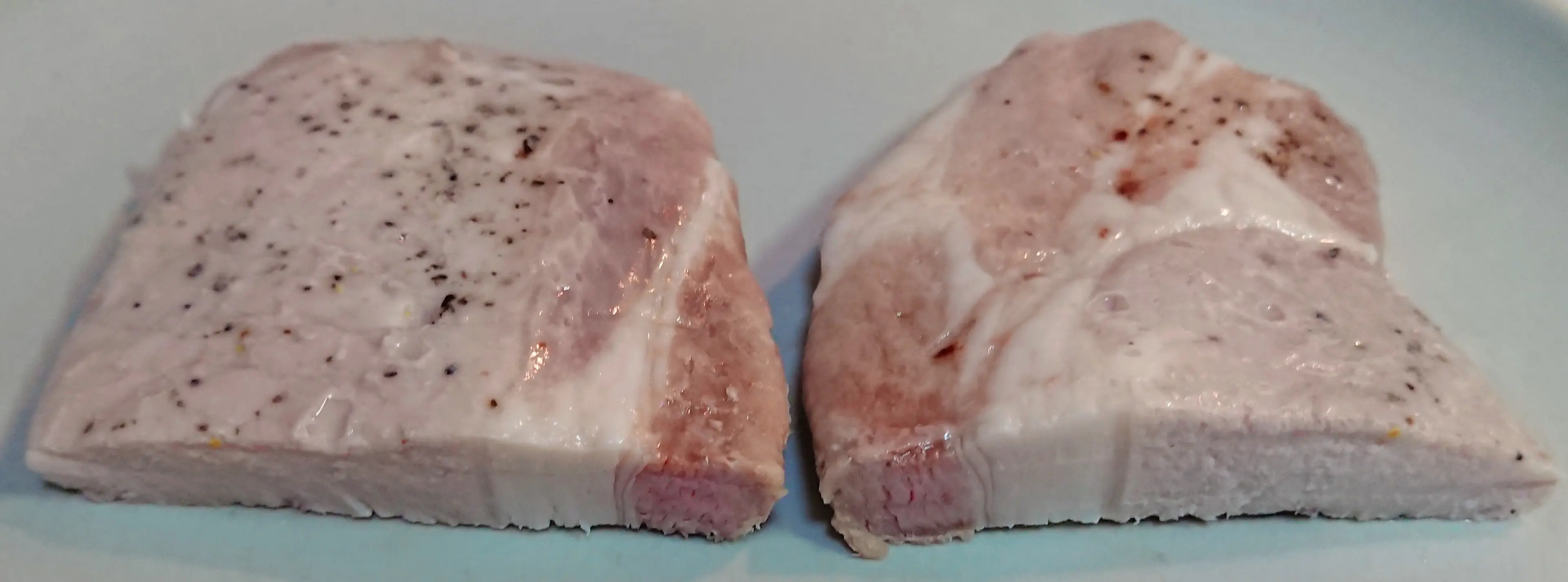 低温調理豚肩ロース肉(断面)